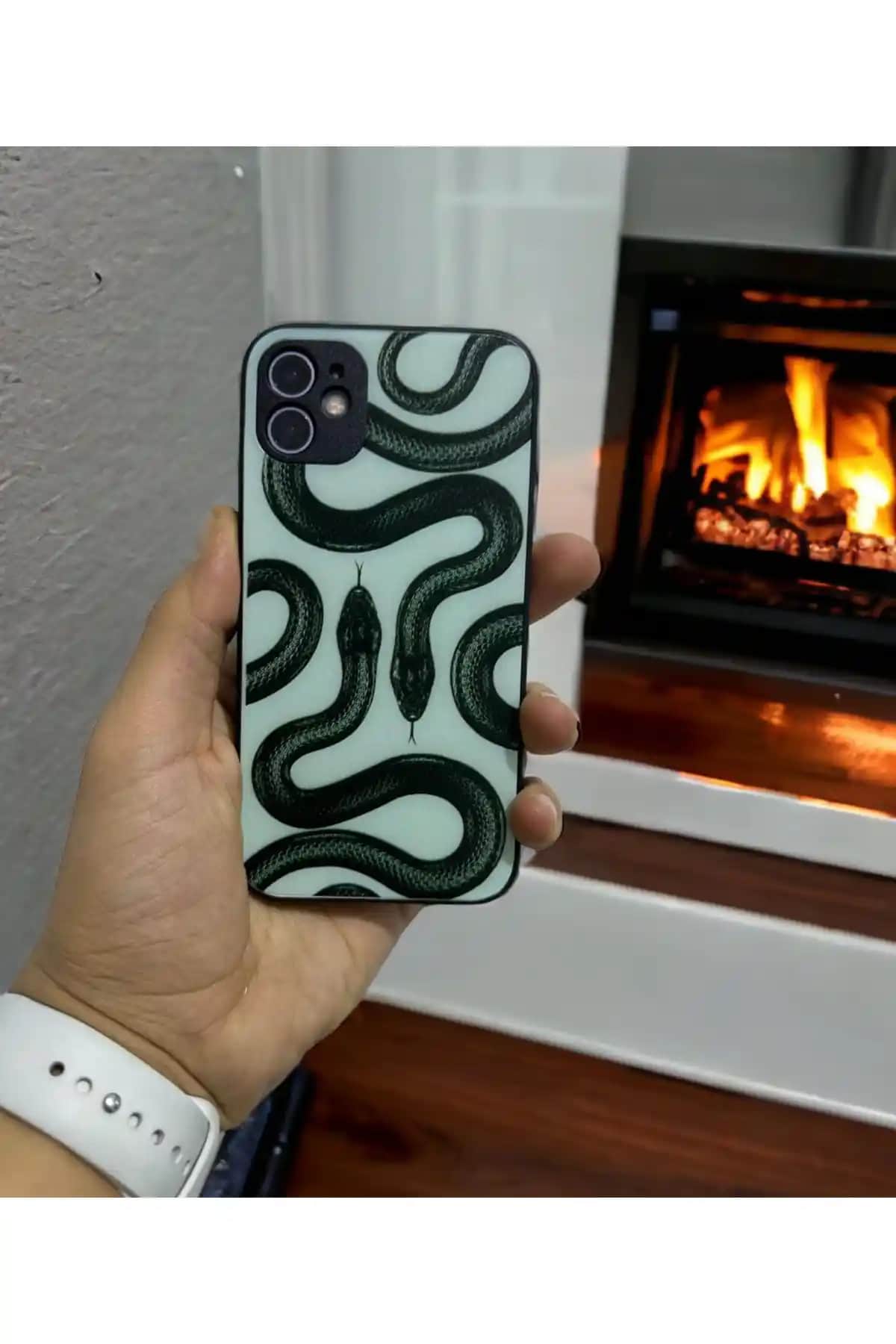 2025'te YUNGCASE iPhone 11 Yılan Tasarımlı Kılıf ile Şıklık ve Koruma